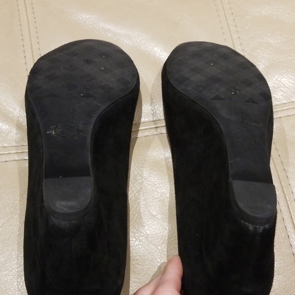 Delman black suede covered 3" wedge peep toes - Picture 5 of 5